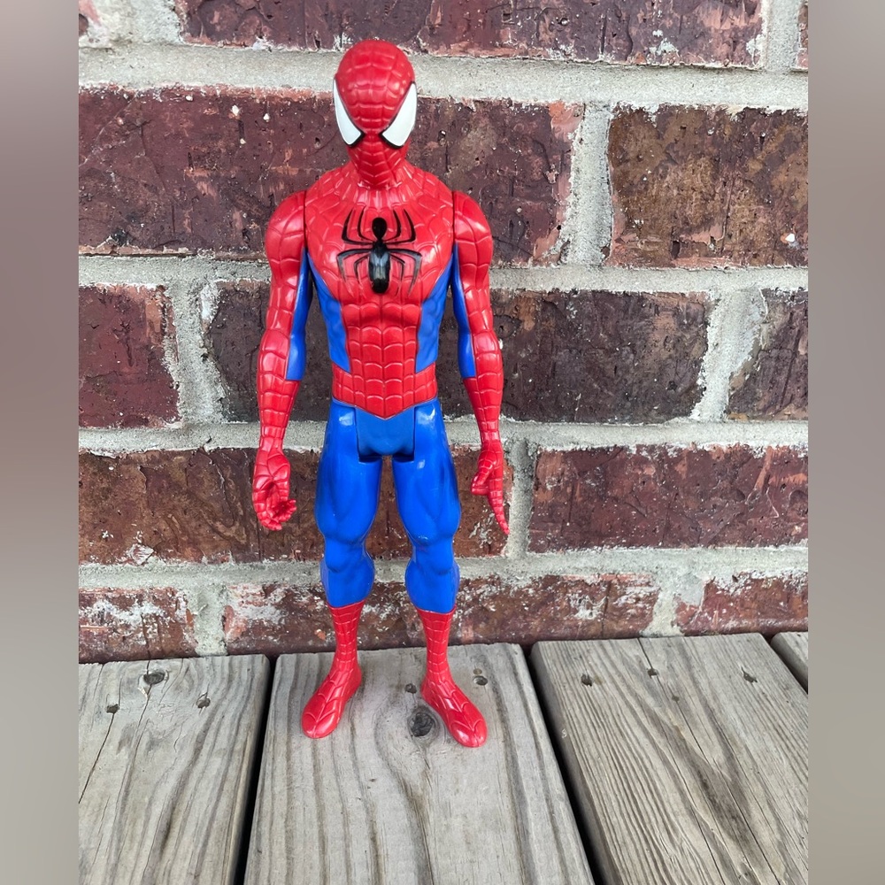 Marvel Hasbro SpiderMan Avengers Movable Action Figure 11.5 Inches